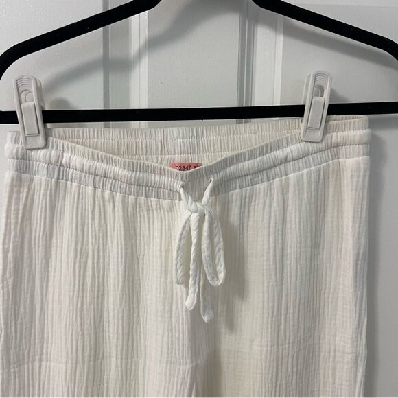 Sheer coverup pants - Picture 3 of 3